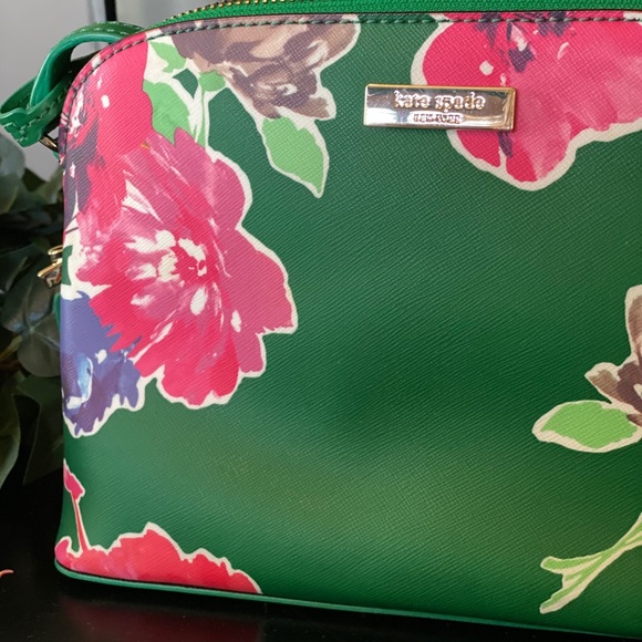 Kate Spade Crossbody - Picture 4 of 6